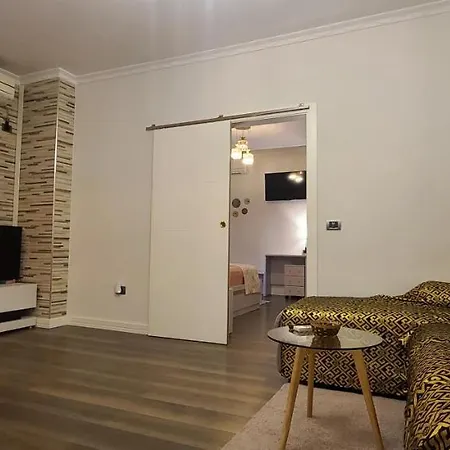 Oro Apartment Tirana